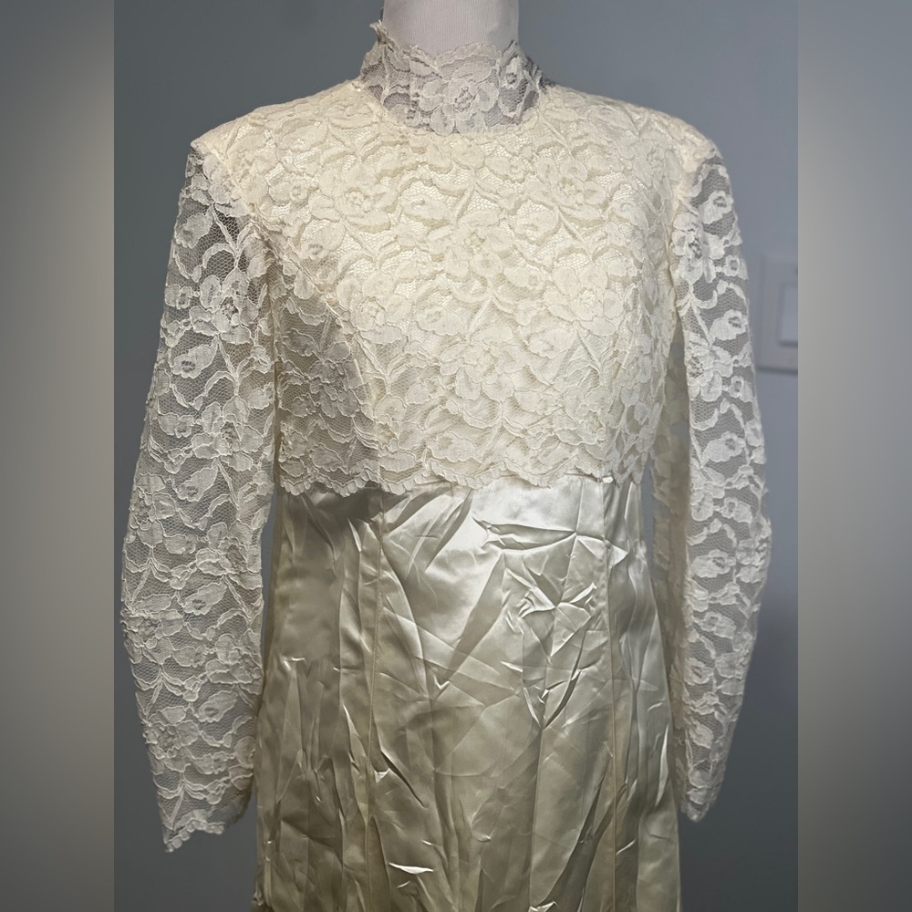 Vintage Silk & Lace Wedding Dress